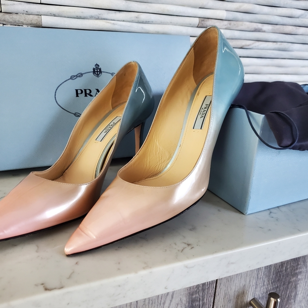 Prada SE Ombre Patent Pumps - Picture 6 of 7